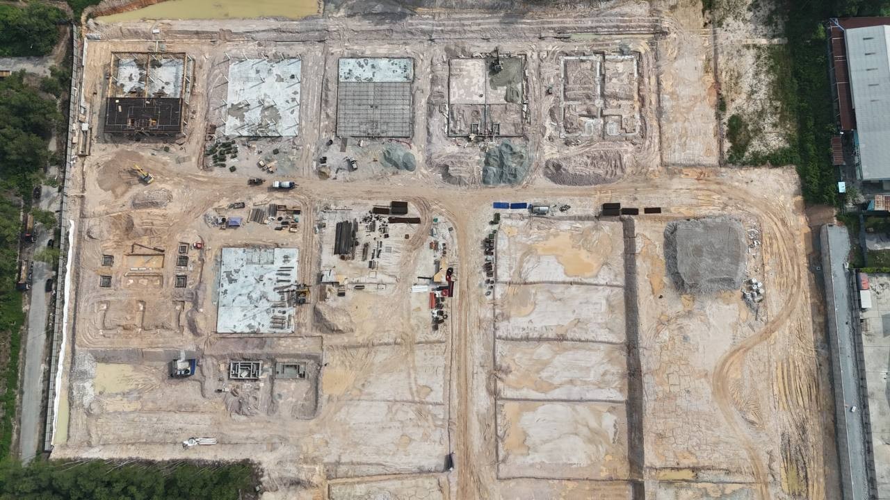 Semi-D Factory in Salak Tinggi